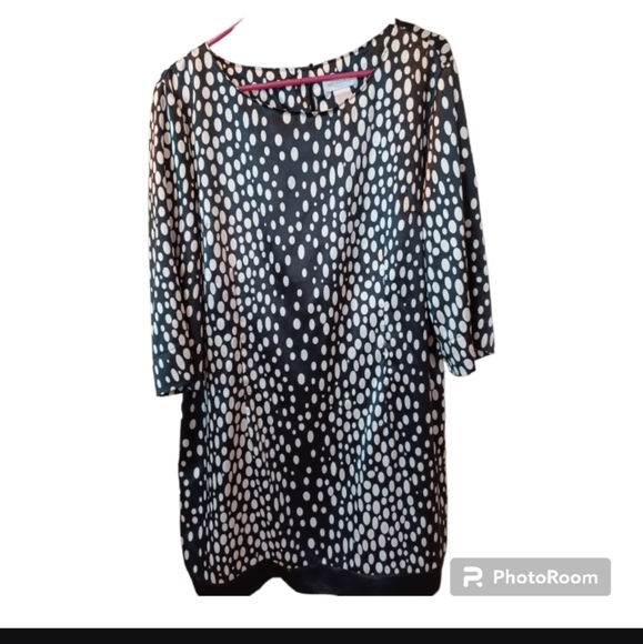 Top blouse tunic with white round circles - Picture 4 of 4